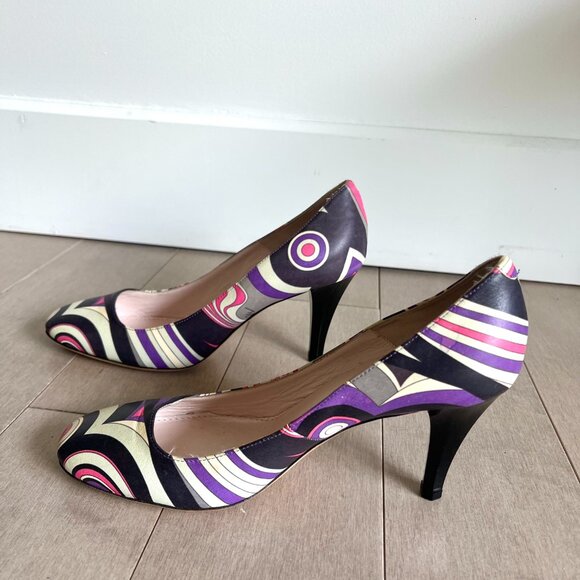 Emilio Pucci Pattern Heels - Picture 8 of 14